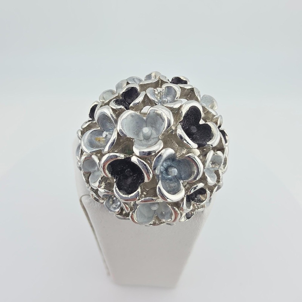 Ladies Ring Hydrangea Cluster Black Grey Blue Stretch Band Silver Tone Size 8